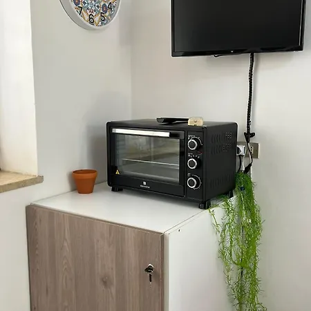 ベッド・アンド・ブレックファスト The Mistral シッラ