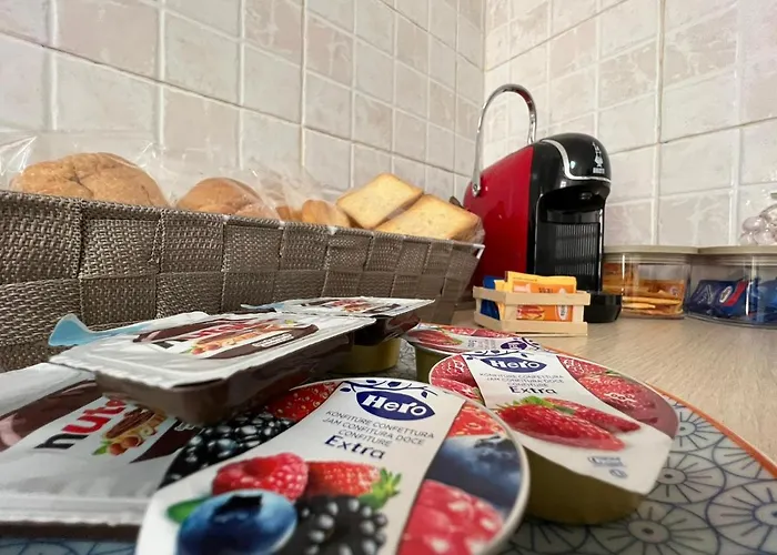 ベッド・アンド・ブレックファスト The Mistral シッラ